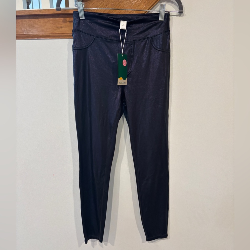 NWT Halara Faux Leather Legging - Women’s Small
